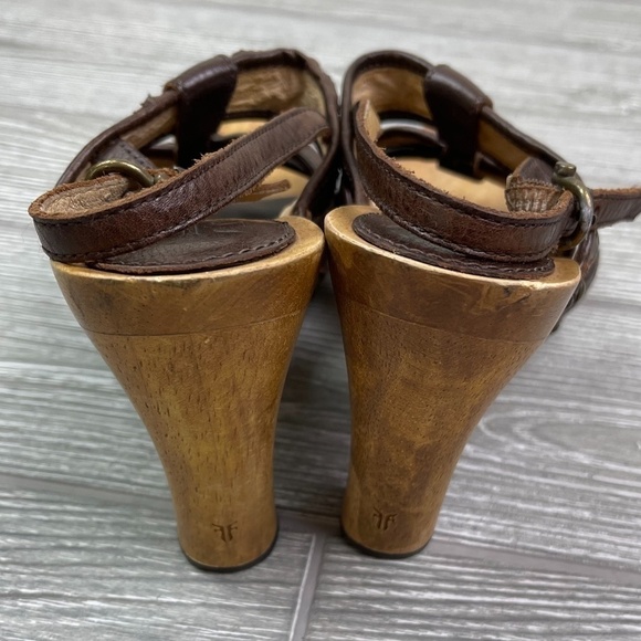 FRYE Dolly Block Heel Strappy Leather Sandal - Picture 5 of 8